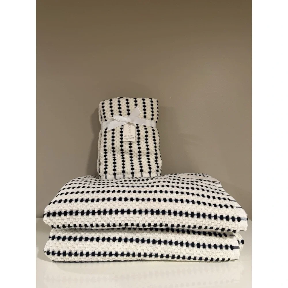NEW Rachel Zoe Black & Off White COTTON 2 BATH  2 HAND TOWELS New